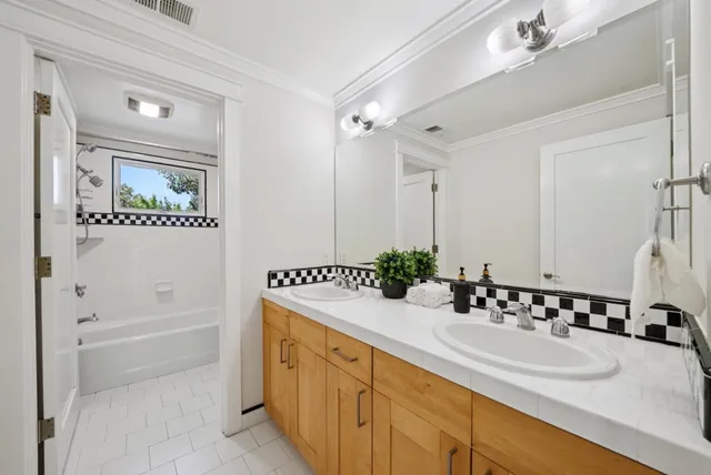 $4,500,000 | 20460 Williams Avenue, Saratoga, CA 95070