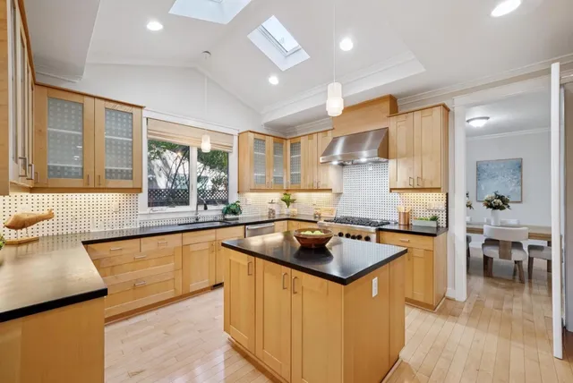 $4,500,000 | 20460 Williams Avenue, Saratoga, CA 95070