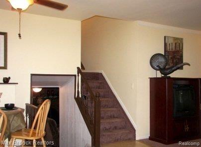 9540 Andersonville Road Clarkston, MI 48346 - Photo 3 of 21 Freshly Painted T/O