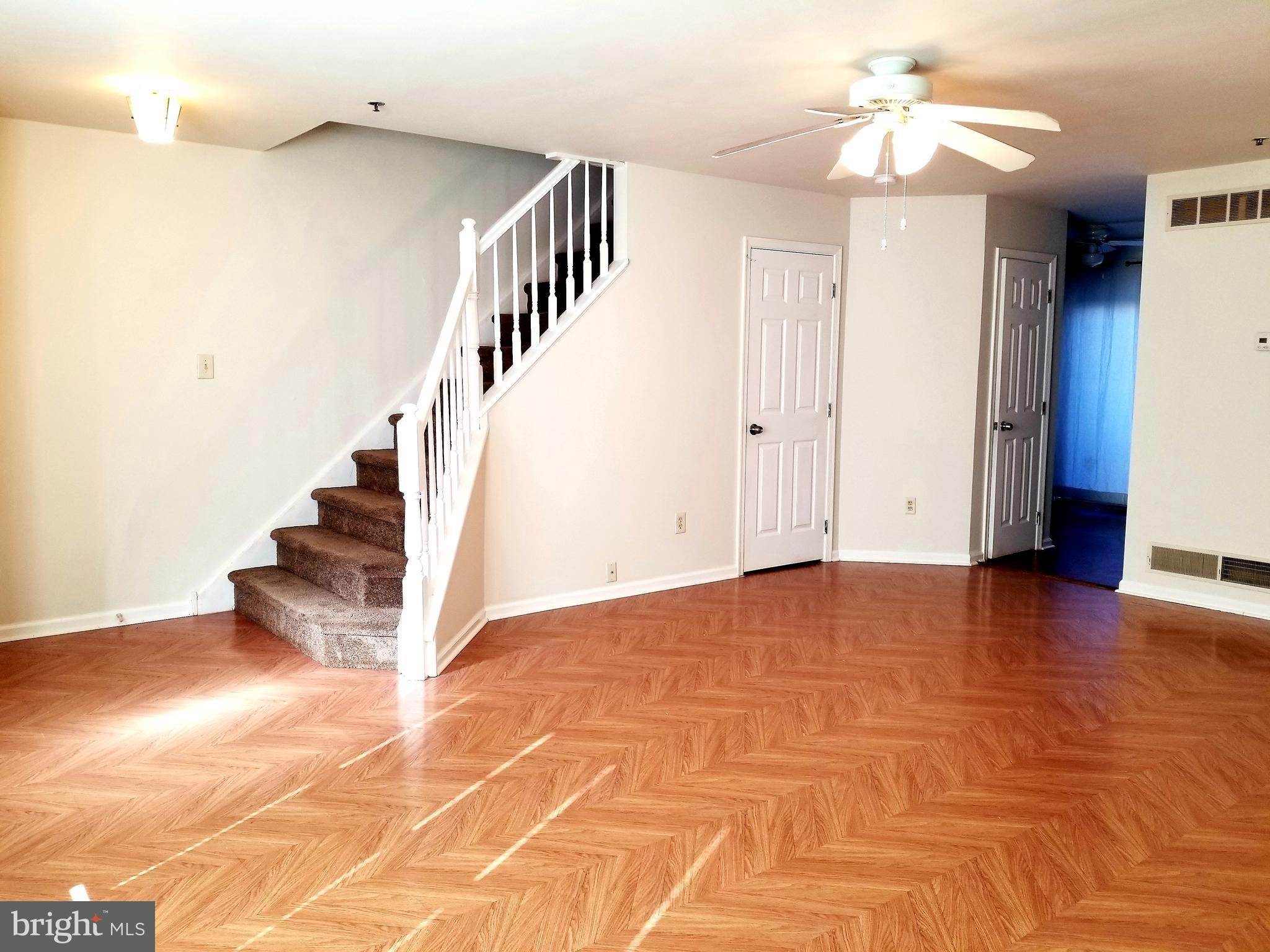 312 Buttonwoods Road Elkton, MD 21921 - Photo 3 of 13 Livingroom
