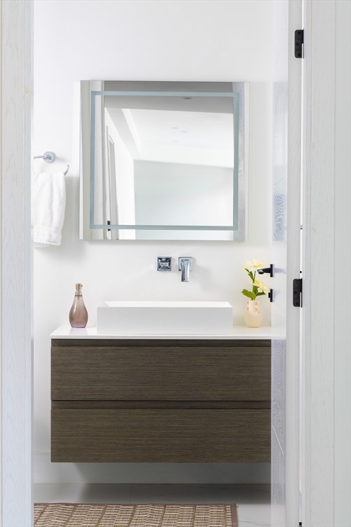 69 Walnut Street, Unit 4 Brookline, MA 02445 - Photo 11 of 19