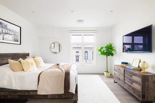 $2,998,008 | 69 Walnut Street, Unit 4, Brookline, MA 02445