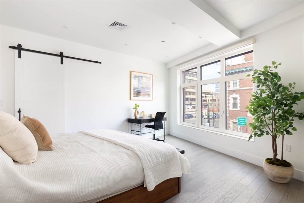 69 Walnut Street, Unit 4 Brookline, MA 02445 - Photo 9 of 19