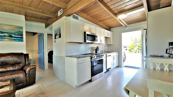 $1,100 | Undisclosed Address, Englewood, FL 34223