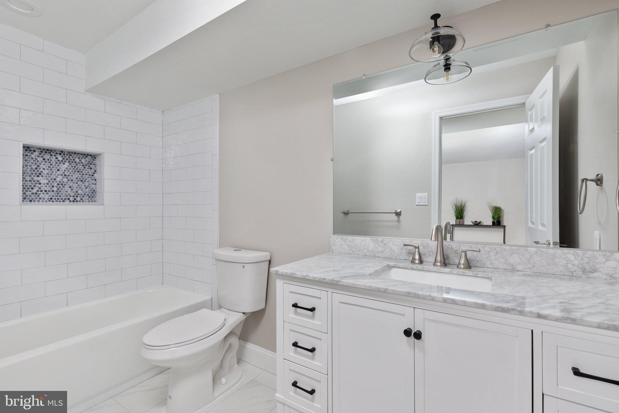 11127 Lakespray Way Reston, VA 20191 - Photo 24 of 38 Gallery Image 24
