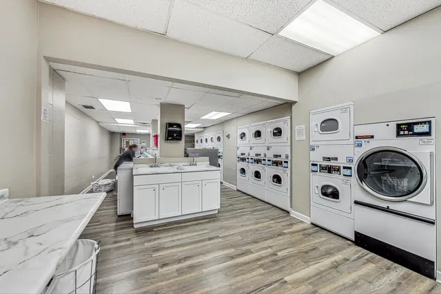 $475,000 | 1636 North Wells Street, Unit 2501, Chicago, IL 60614