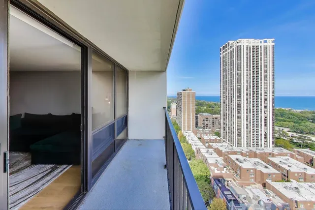 $475,000 | 1636 North Wells Street, Unit 2501, Chicago, IL 60614