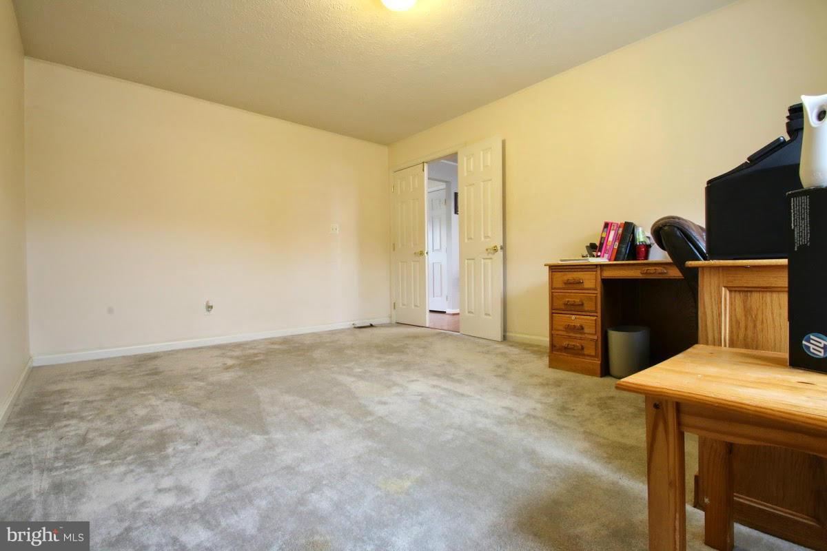 708 Walnut Grove Road Baltimore, MD 21221 - Photo 15 of 30 Interior (General)