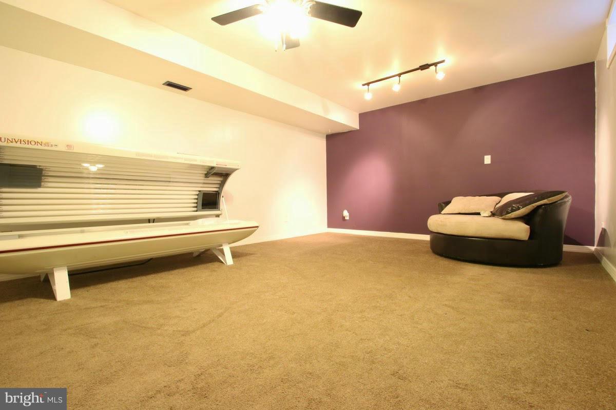 708 Walnut Grove Road Baltimore, MD 21221 - Photo 16 of 30 Interior (General)