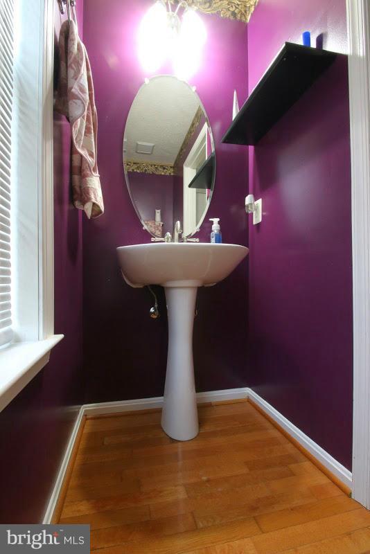 708 Walnut Grove Road Baltimore, MD 21221 - Photo 28 of 30 Bath