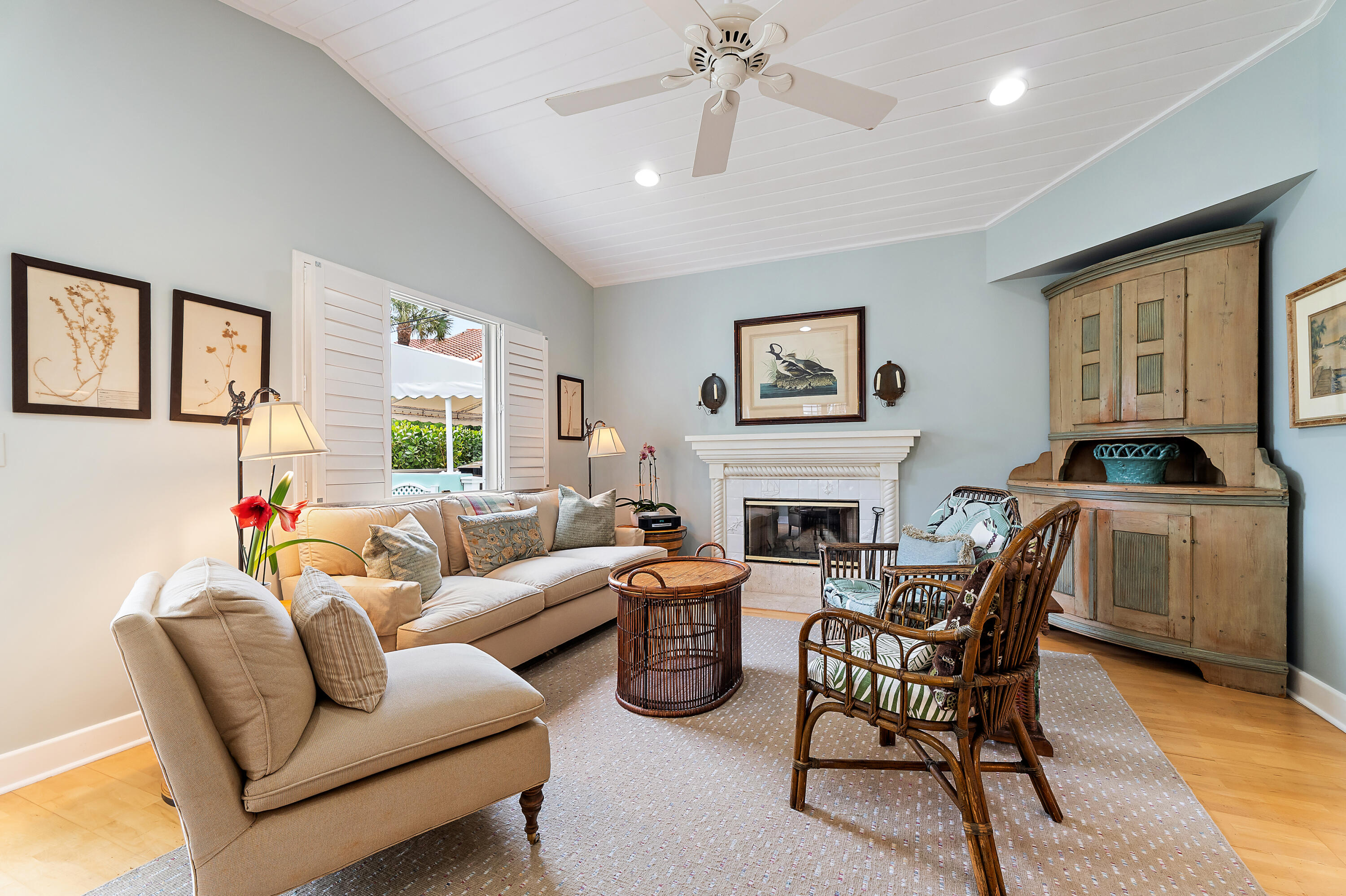 240 Celestial Way, Unit 2 Juno Beach, FL 33408 - Photo 11 of 58 Living Room