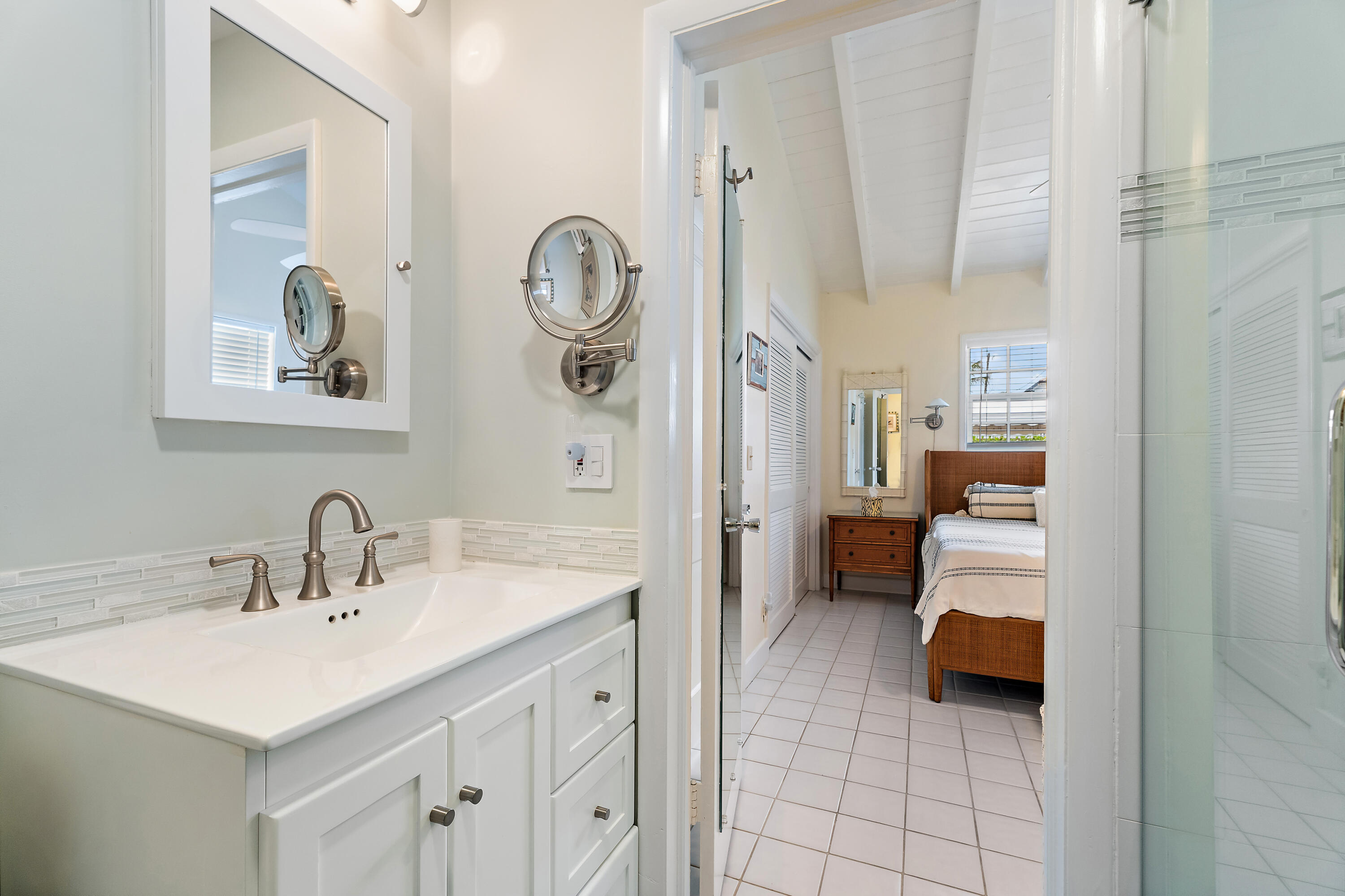 240 Celestial Way, Unit 2 Juno Beach, FL 33408 - Photo 28 of 58 Primary Bath