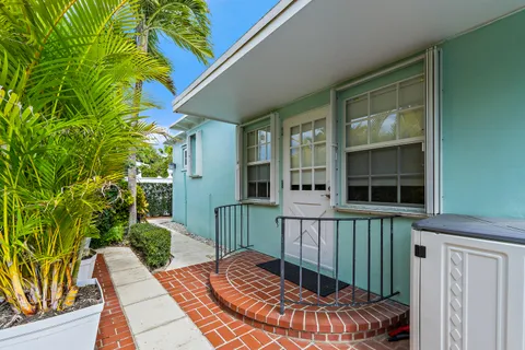 $1,185,000 | 240 Celestial Way, Unit 2, Juno Beach, FL 33408