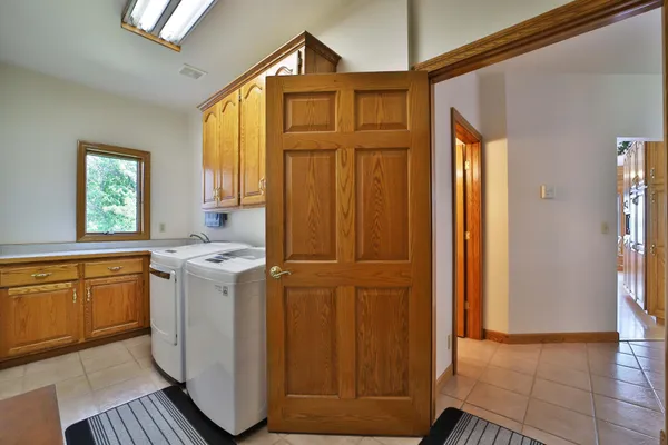 $1,500,000 | 10124 Timber Wolf Trail, Kabetogama, MN 56669