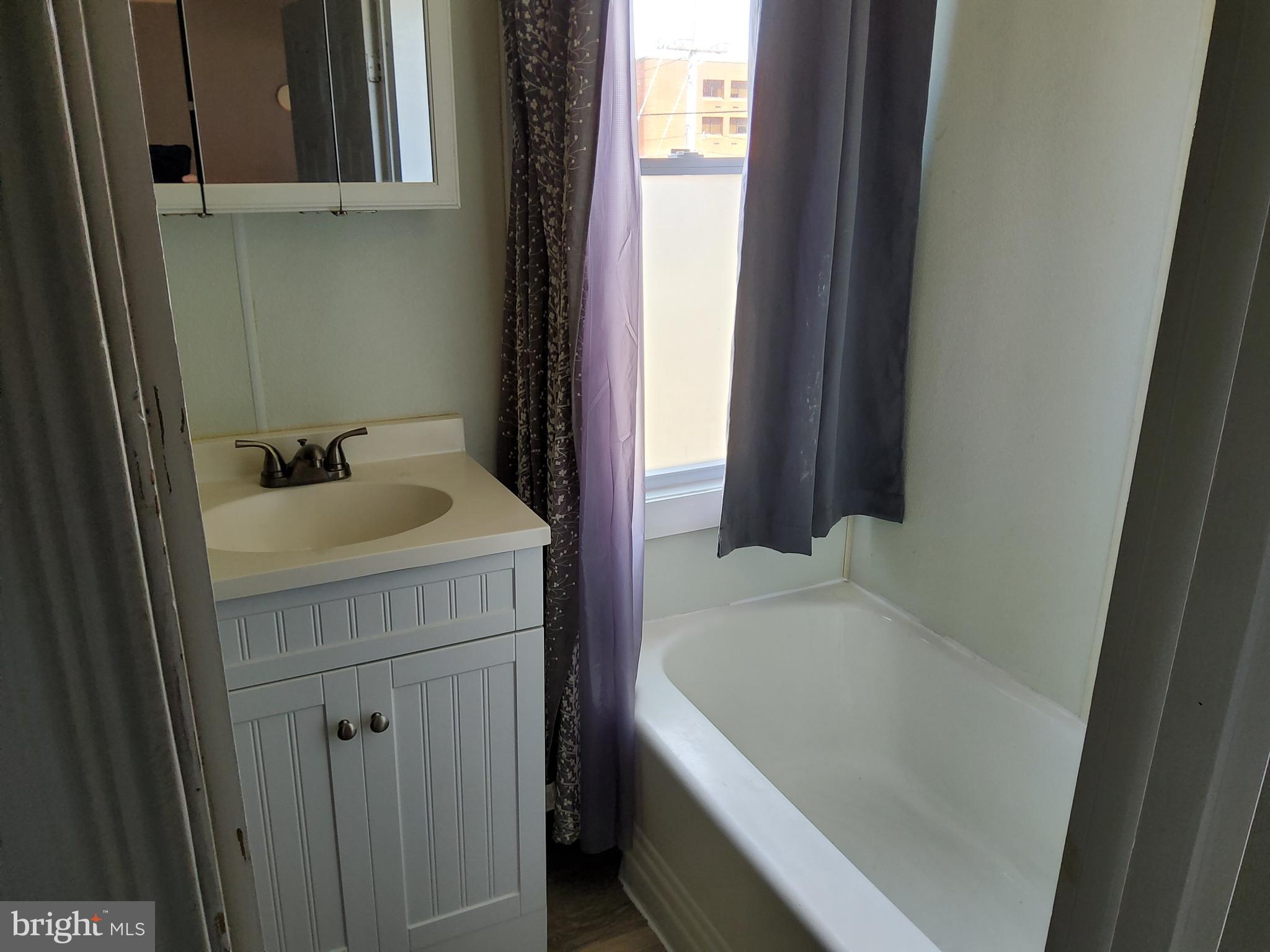 176 Madison Avenue, Unit 3 Mount Holly, NJ 08060 - Photo 7 of 8 Bathroom