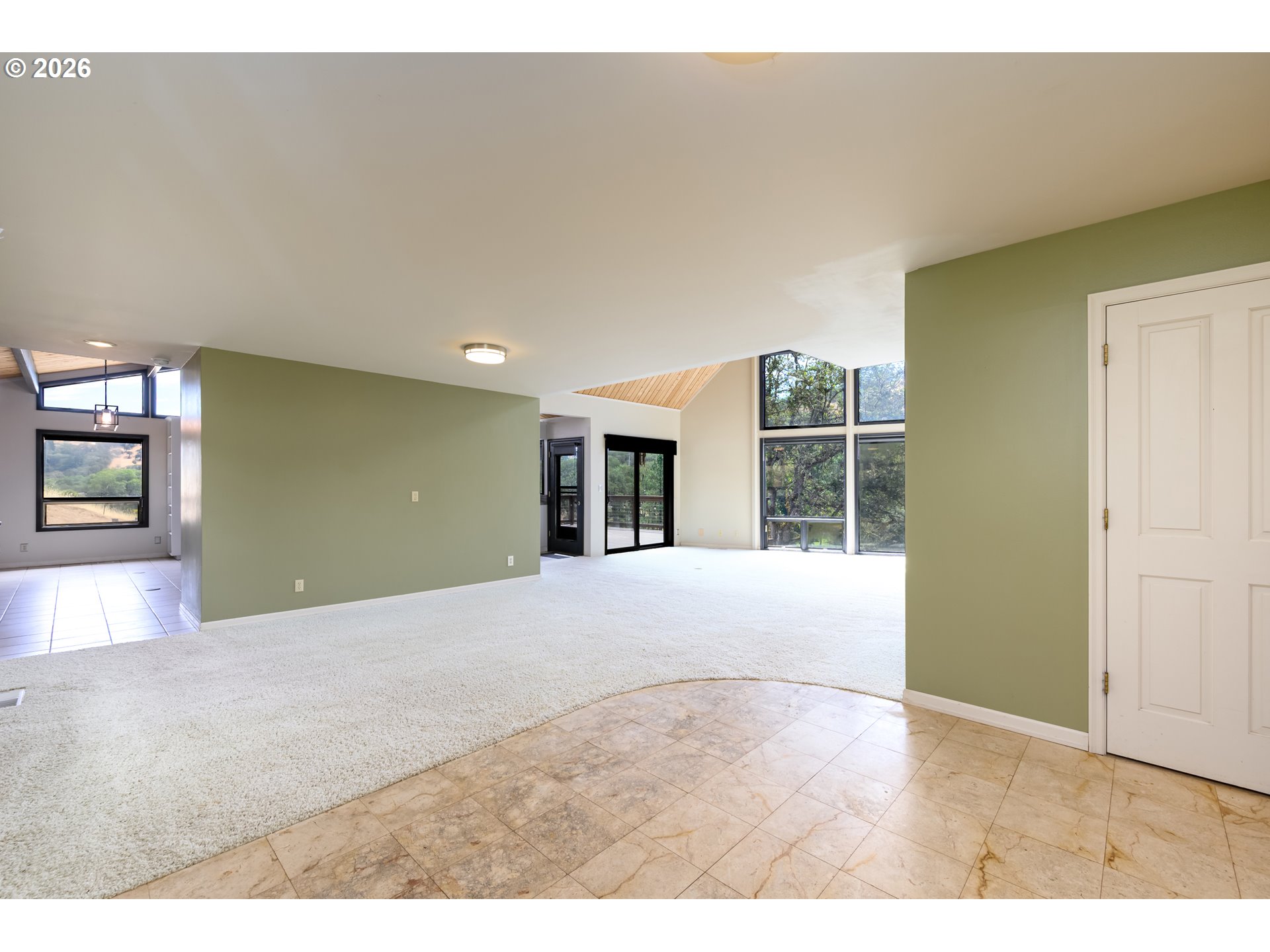 12839 North Bank Road Roseburg, OR 97470 - Photo 11 of 48