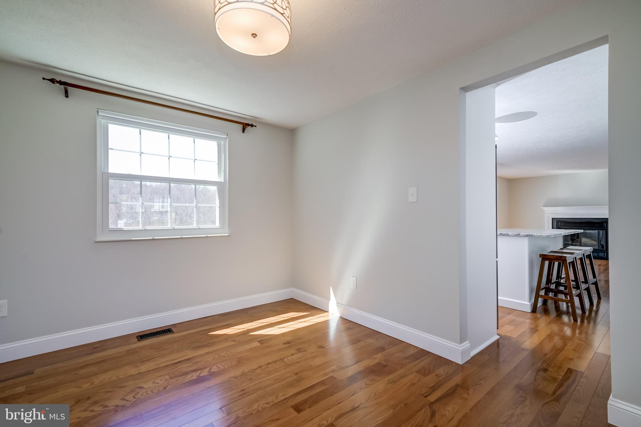 402 Belle Grove Road Gaithersburg, MD 20877 - Photo 14 of 61