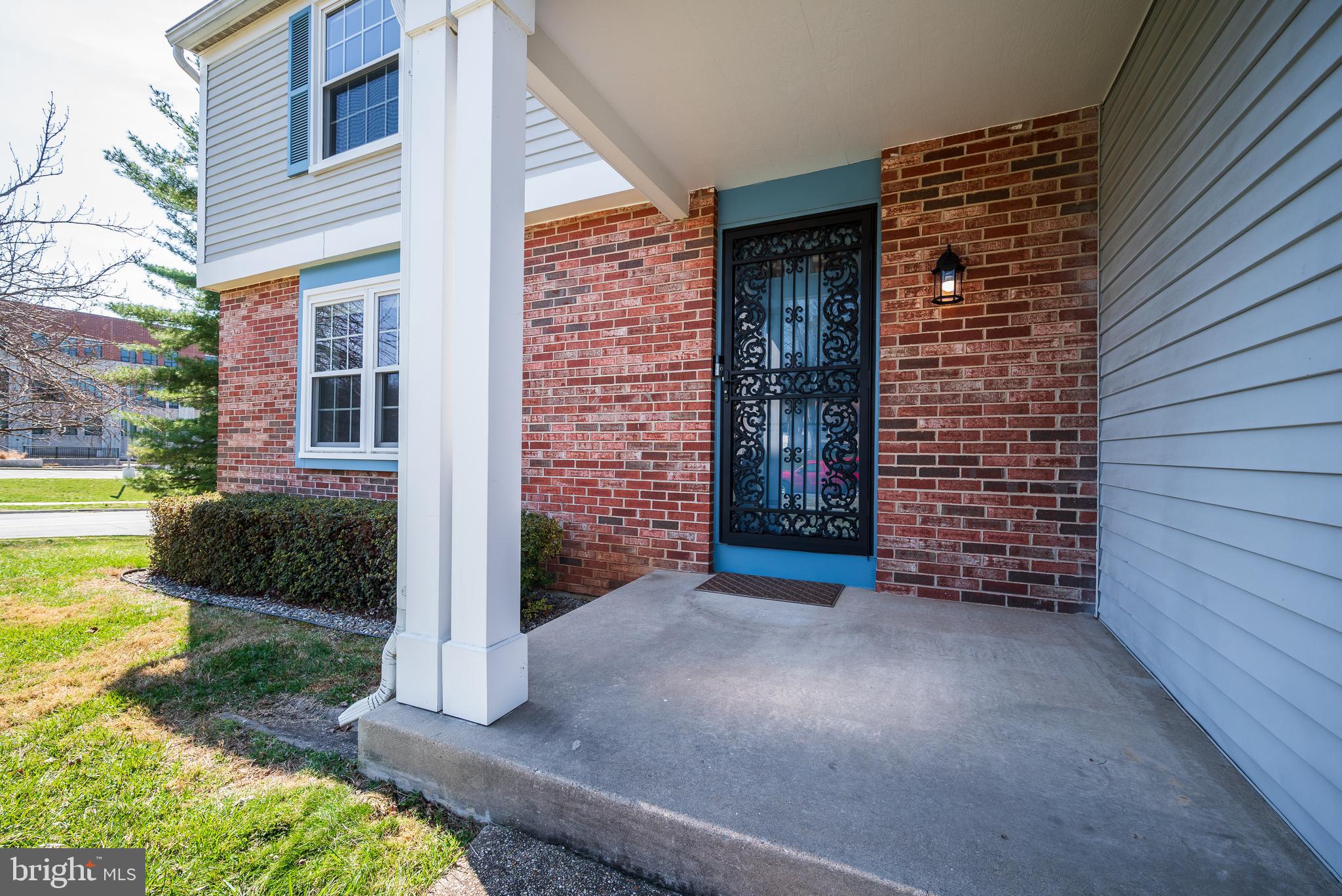 402 Belle Grove Road Gaithersburg, MD 20877 - Photo 6 of 61 Front Porch