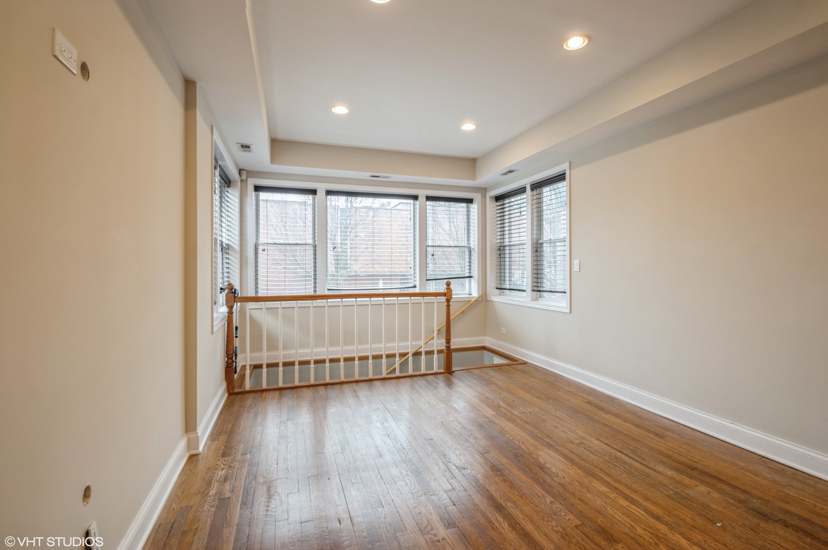 2417 North Ridgeway Avenue, Unit 1 Chicago, IL 60647 - Photo 4 of 22 Gallery Image 4