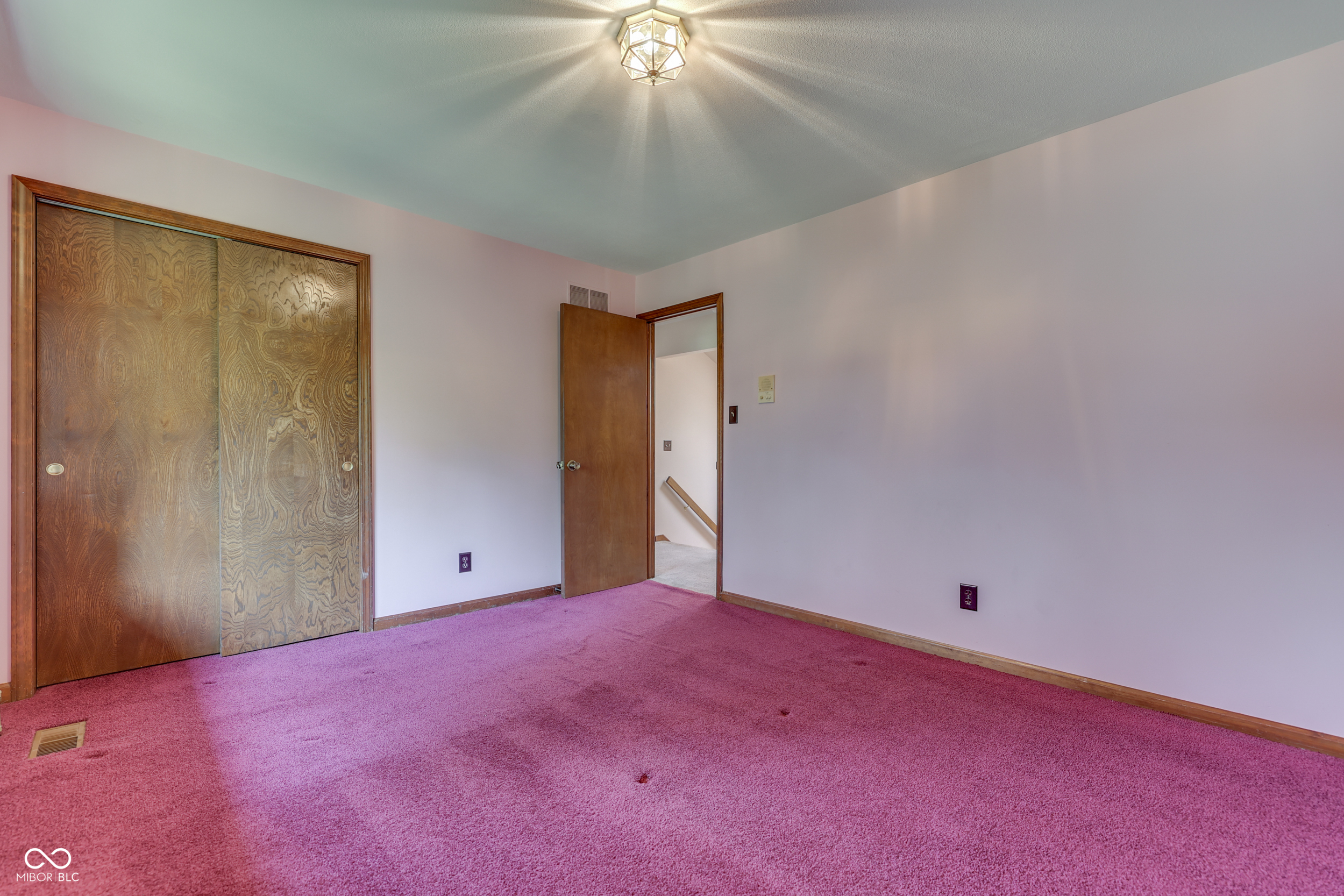 1628 Ridge Hill Avenue Indianapolis, IN 46217 - Photo 37 of 55