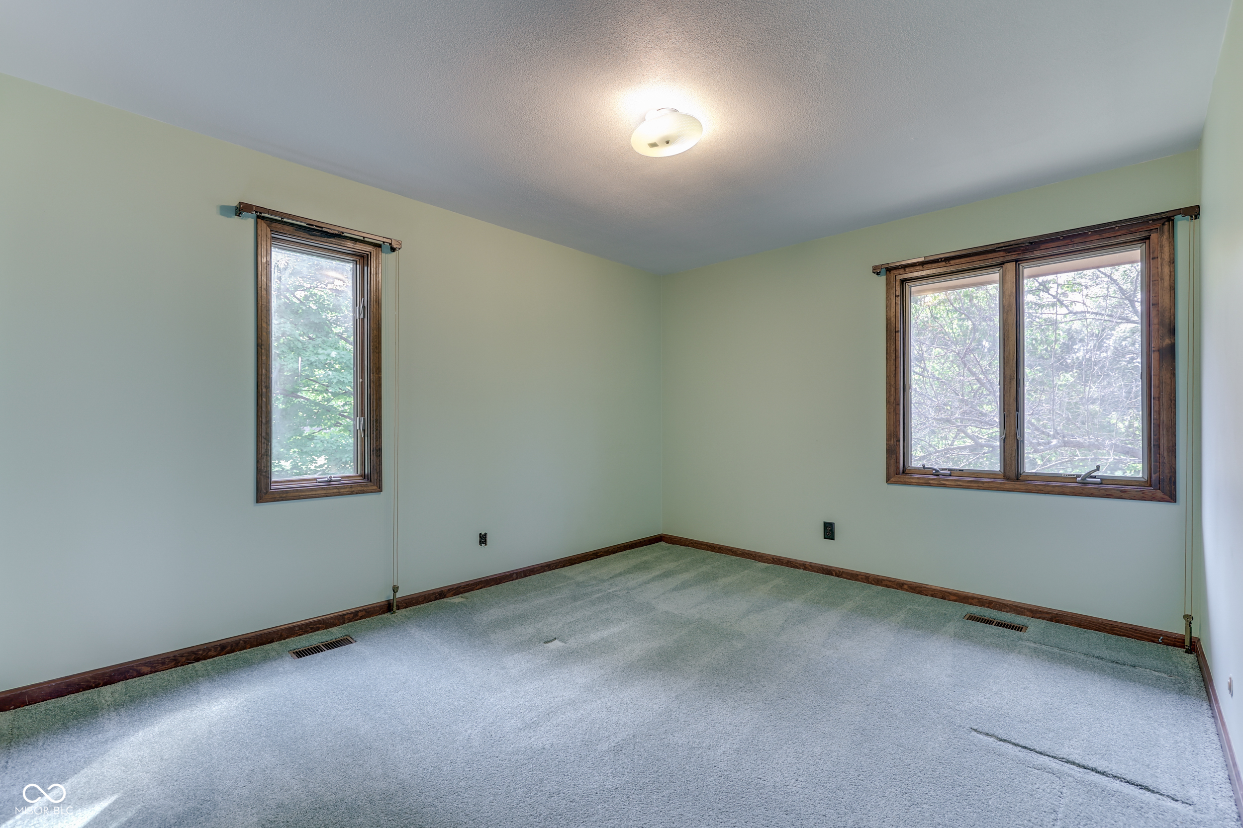 1628 Ridge Hill Avenue Indianapolis, IN 46217 - Photo 38 of 55
