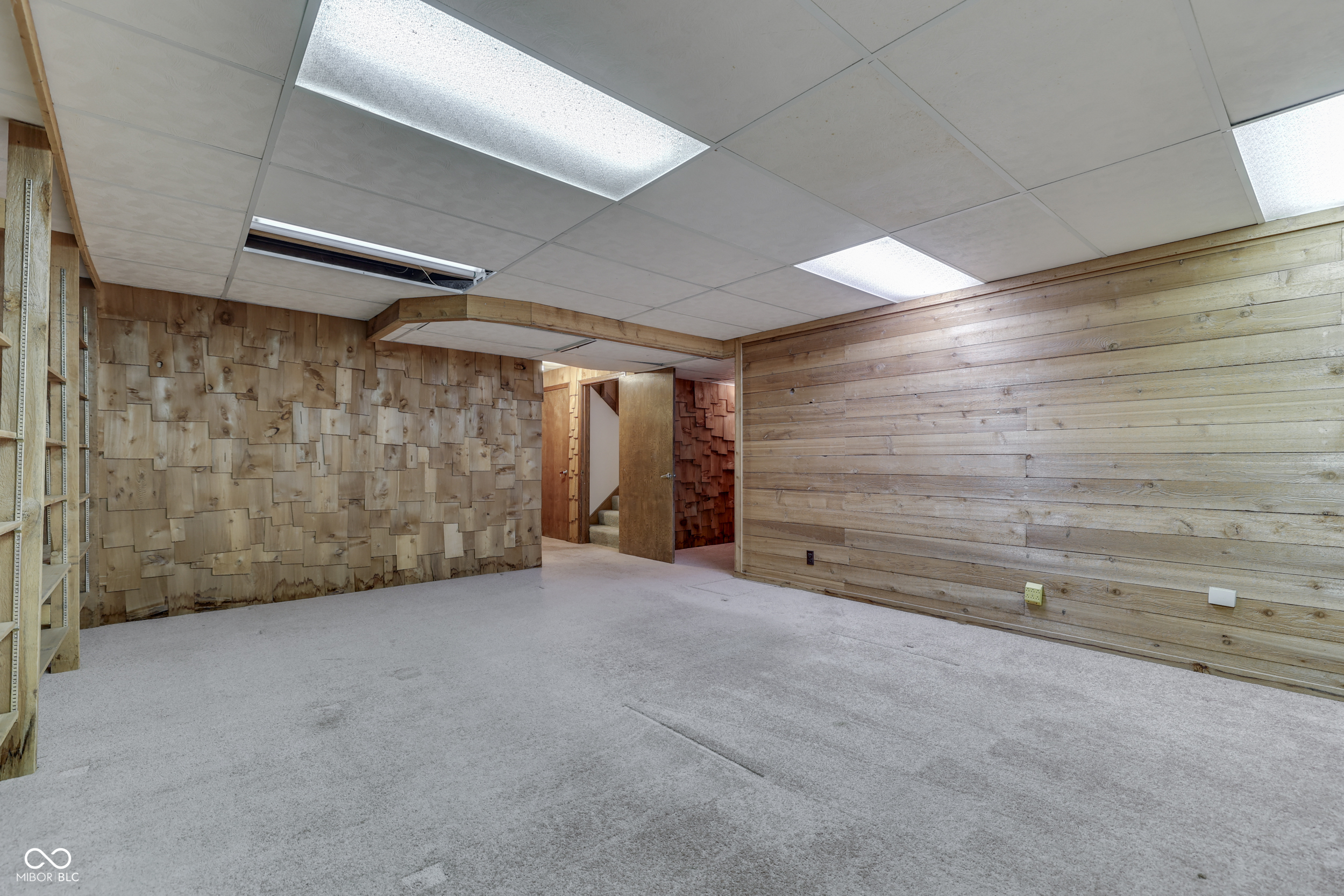 1628 Ridge Hill Avenue Indianapolis, IN 46217 - Photo 43 of 55