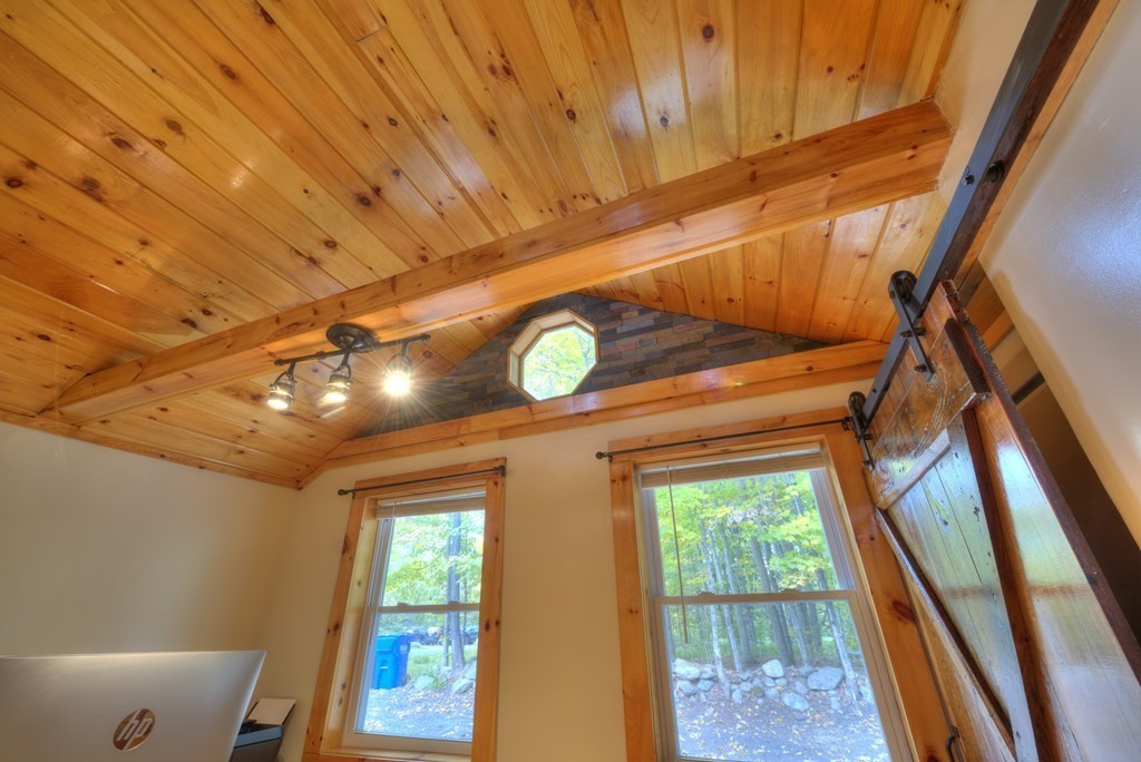 95 Sylvester Road Northampton, MA 01062 - Photo 24 of 42