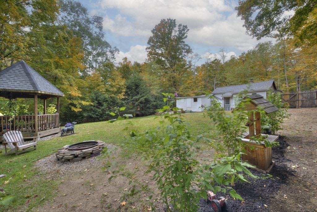95 Sylvester Road Northampton, MA 01062 - Photo 6 of 42 a view of backyard with green space