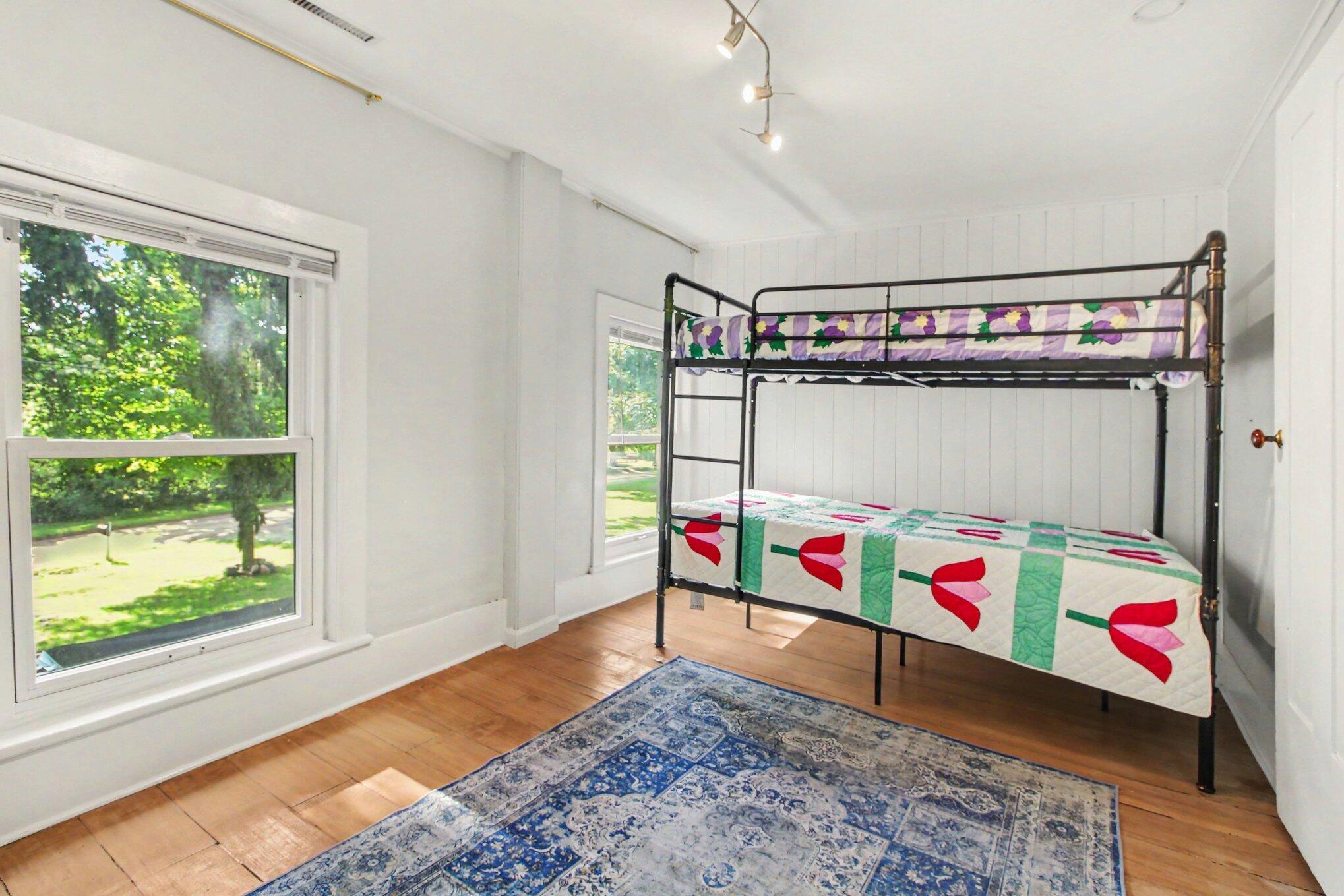 2663 North Harris Road Ypsilanti, MI 48198 - Photo 15 of 29 014_file_5269