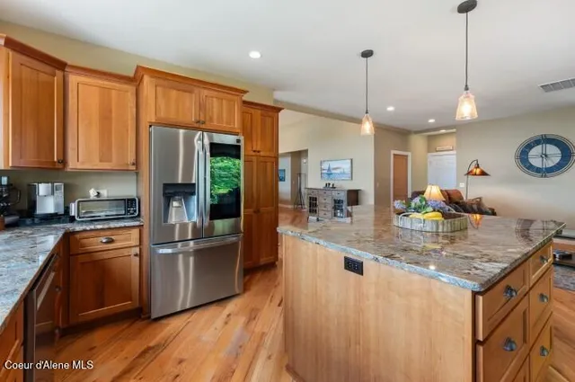 $1,650,000 | 707 Eagen Mountain Drive, Hope, ID 83836