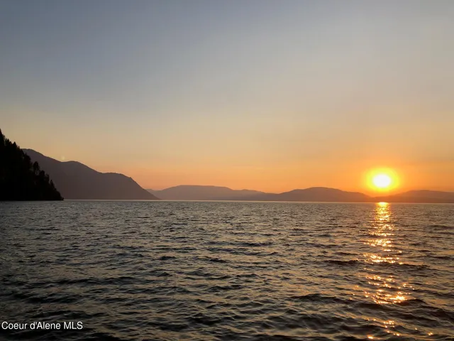 $1,650,000 | 707 Eagen Mountain Drive, Hope, ID 83836