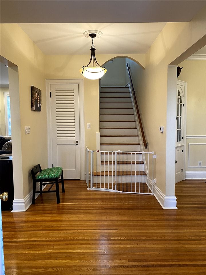2922 Staunton Road Huntington, WV 25702 - Photo 3 of 21 Gallery Image 3