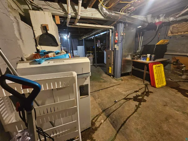 $75,000 | 1402 5th Avenue North, Virginia, MN 55792