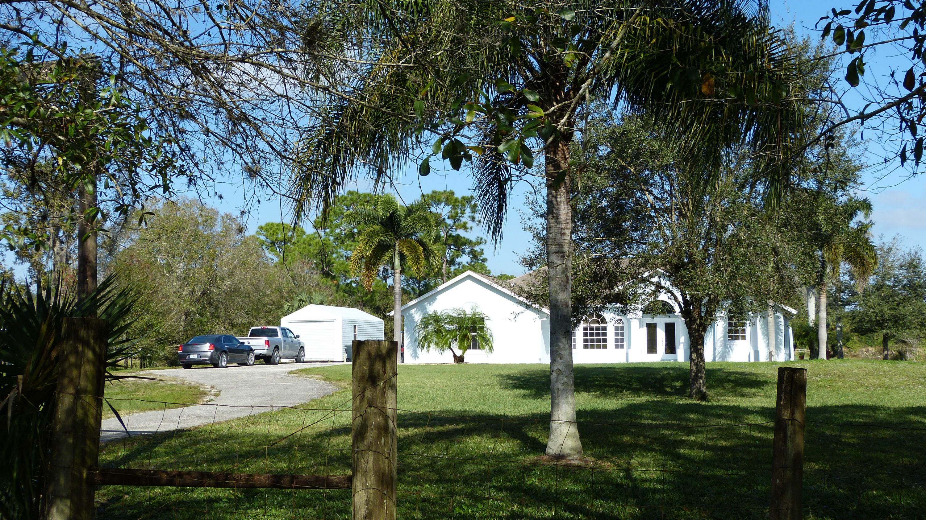 11800 Willis Road Fort Pierce, FL 34945 - Photo 3 of 51 P1020460