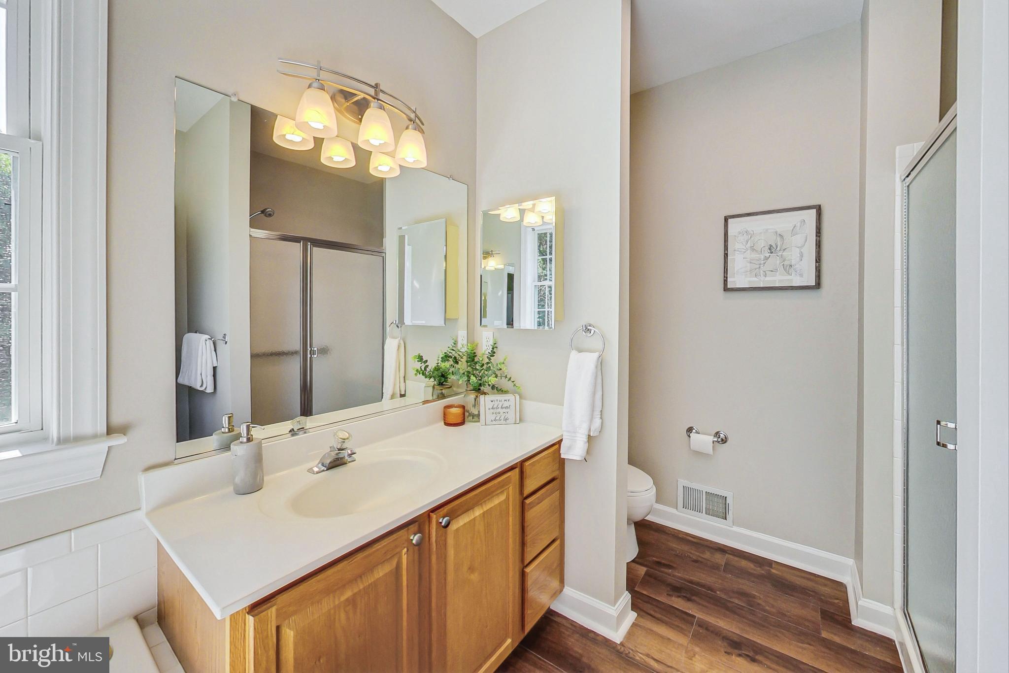 1909 Cameron Ridge Road Hanover, MD 21076 - Photo 24 of 66 Primary En Suite Bathroom
