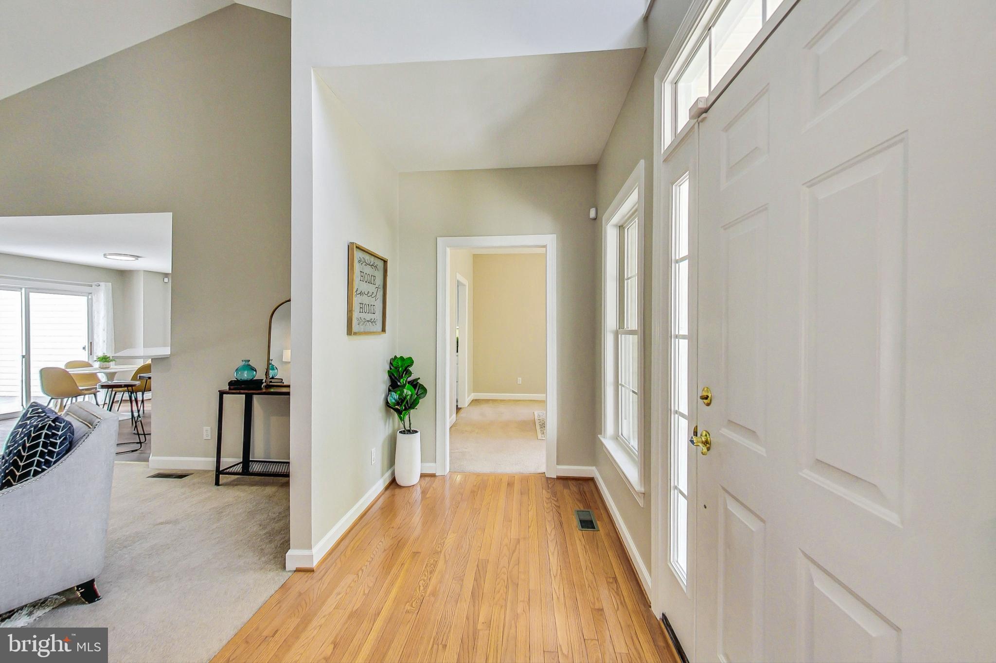 1909 Cameron Ridge Road Hanover, MD 21076 - Photo 3 of 66 Bright Foyer