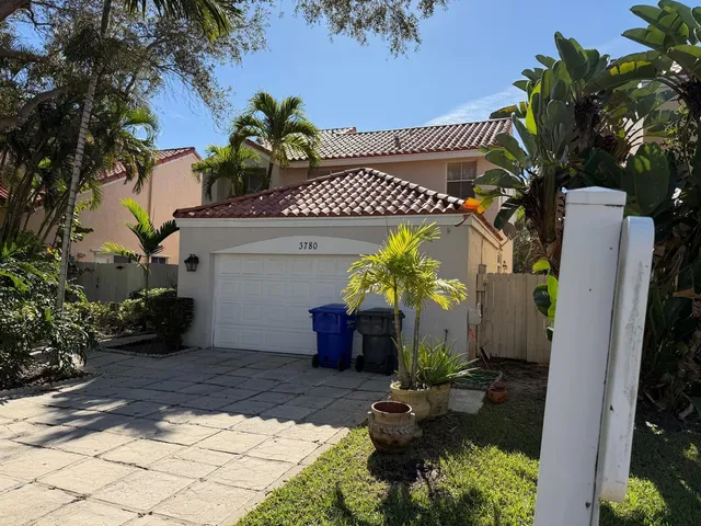 $4,000 | 3780 Amalfi Drive, Unit 3780, Hollywood, FL 33021