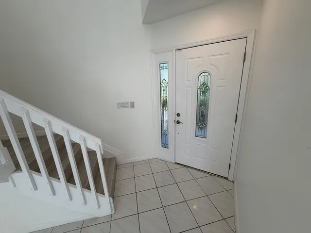 $4,000 | 3780 Amalfi Drive, Unit 3780, Hollywood, FL 33021