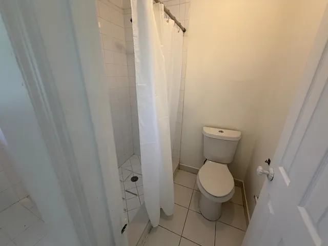 $4,000 | 3780 Amalfi Drive, Unit 3780, Hollywood, FL 33021