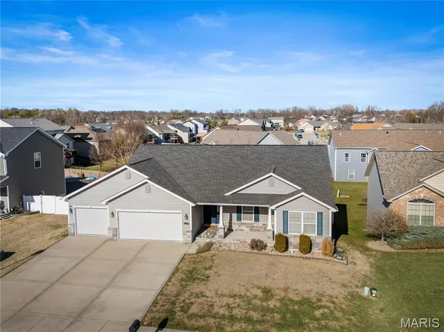 $435,000 | 1420 Winchester Grove Court, O'Fallon, IL 62269