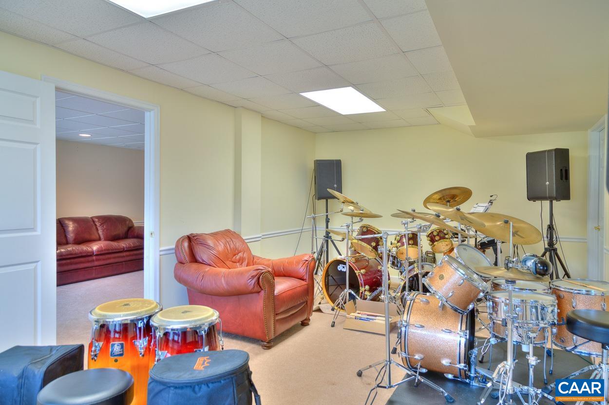 1908 Hollands Road Palmyra, VA 22963 - Photo 35 of 41 a room with gym equipment