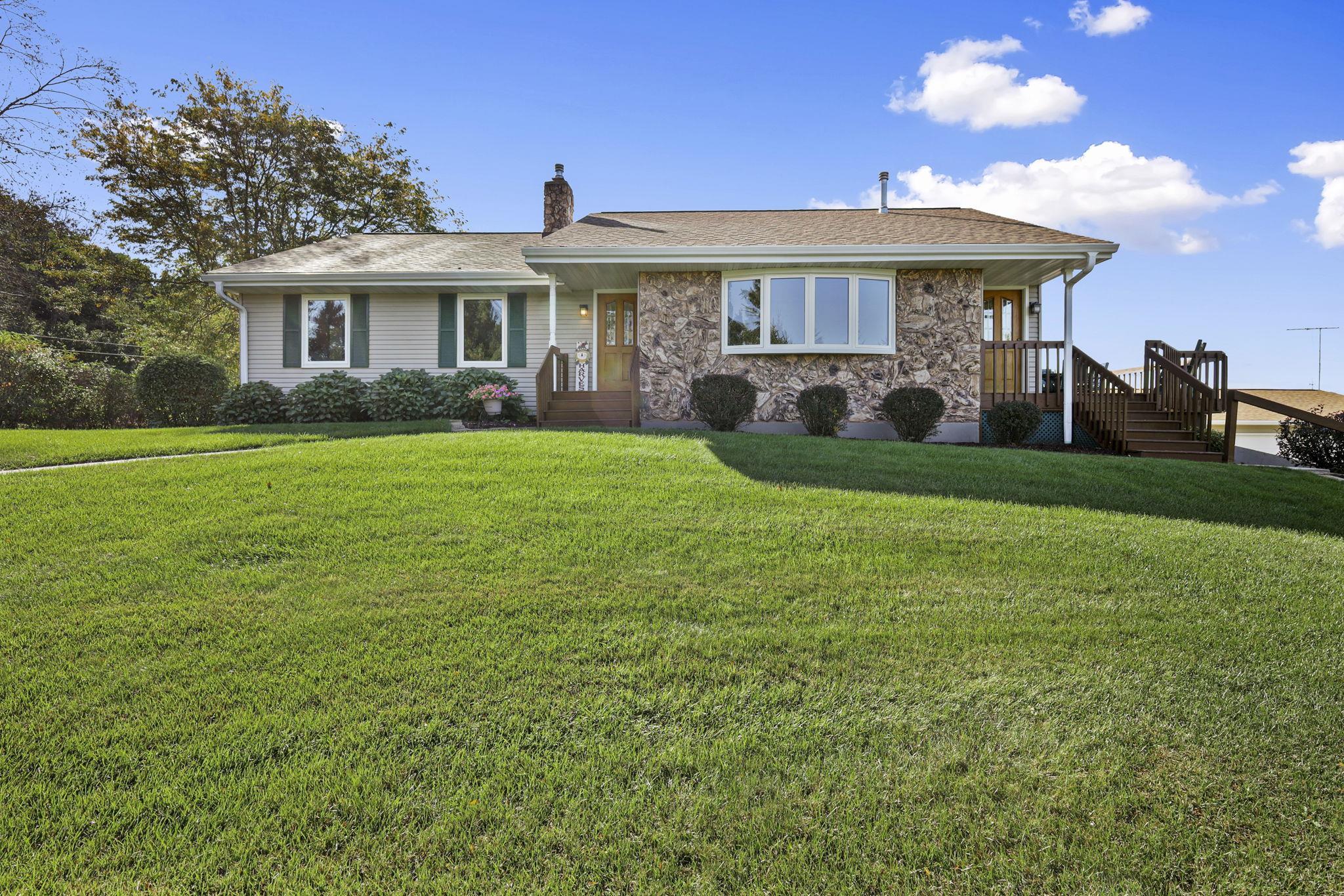 S9331 Valley View Road Plain, WI 53577 - Photo 6 of 70