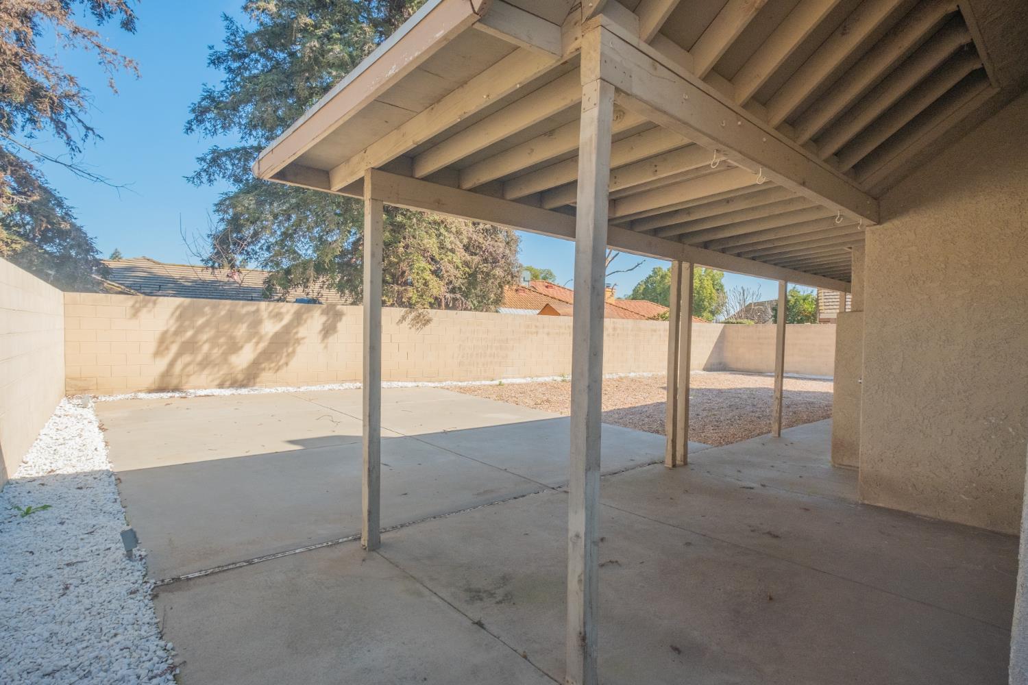 3147 Boulder Avenue Madera, CA 93637 - Photo 24 of 29 a view of an empty room with a window