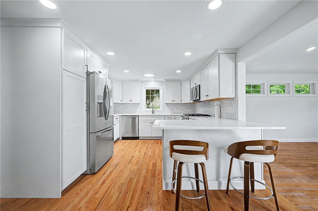 117 Larchmont Road Warwick, RI 02886 - Photo 26 of 44