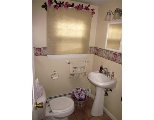 21 Appletown Road Smithfield, RI 02828 - Photo 13 of 16 Bathroom.