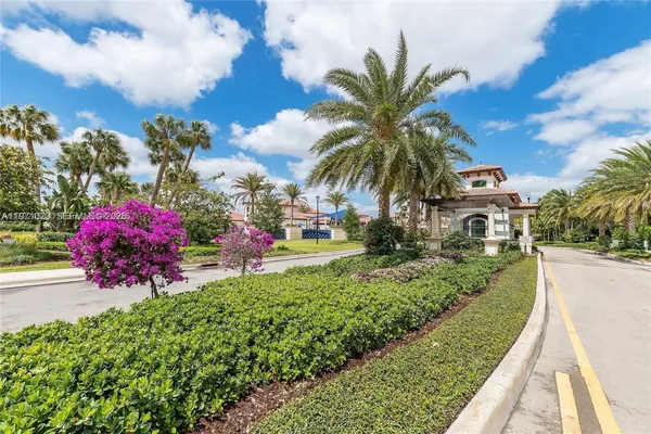 $3,600 | 11351 Southwest 15th Street, Unit 11351, Pembroke Pines, FL 33025