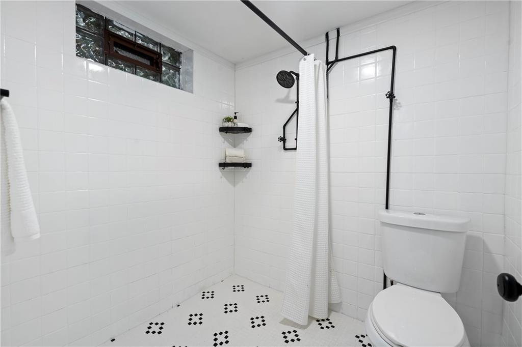 328 Thompson Run Road Pittsburgh, PA 15237 - Photo 24 of 29