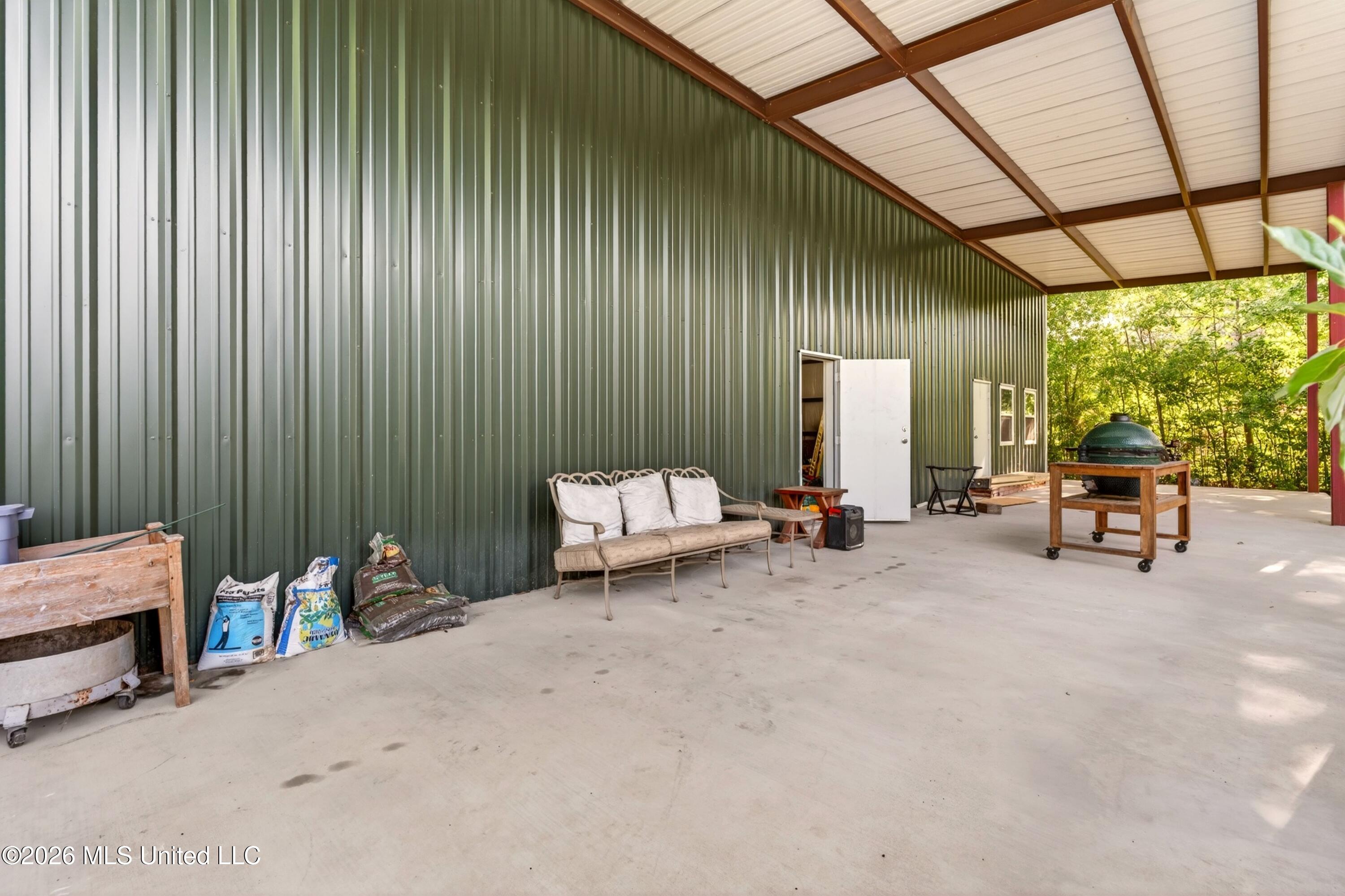23 Buddy Road Picayune, MS 39466 - Photo 35 of 49 Lean to off workshop