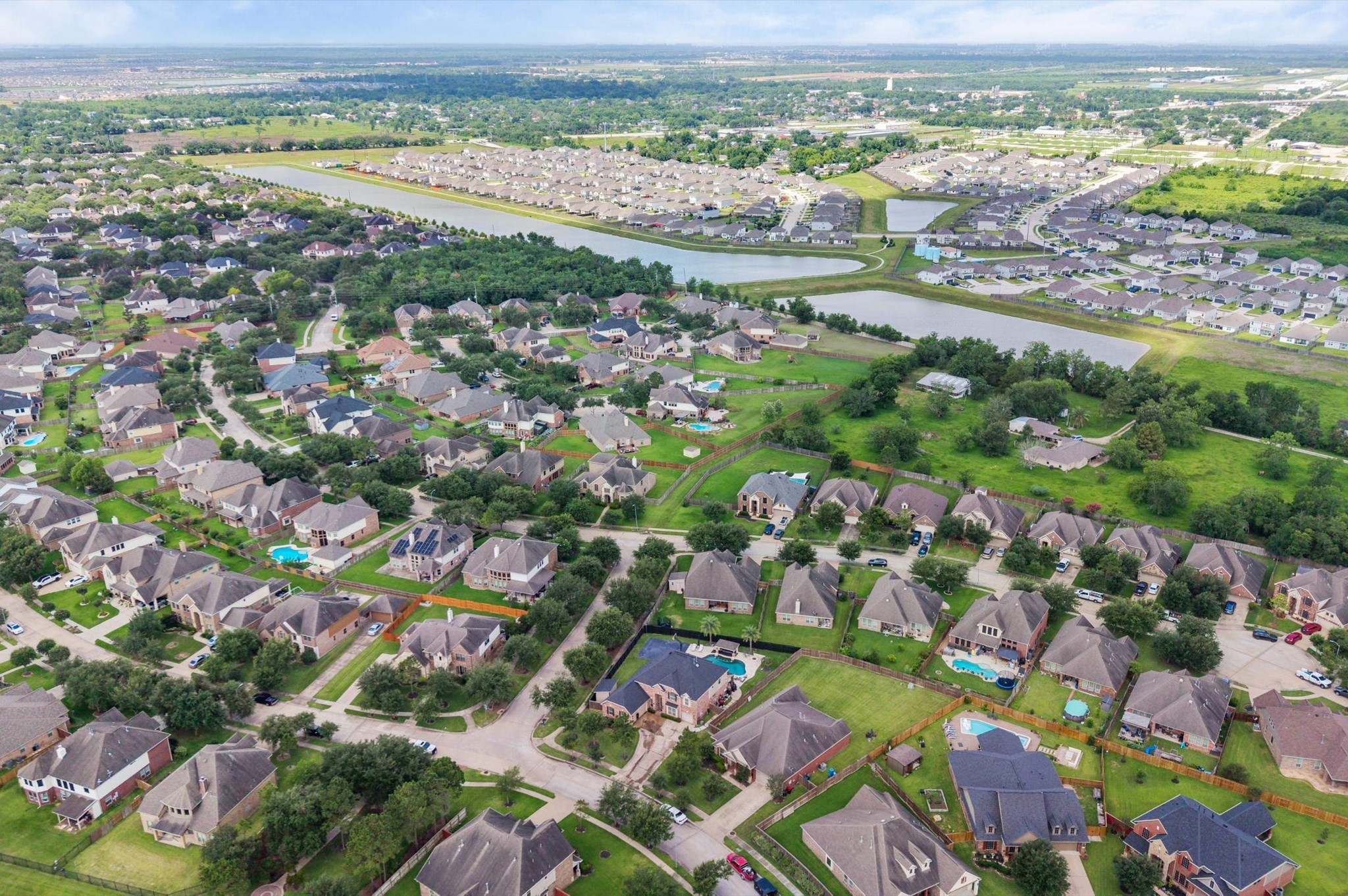 14016 Savannah Landing Lane Rosharon, TX 77583 - Photo 49 of 49 a view of a city