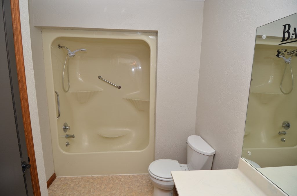 2897 Edmonton Road Glasgow, KY 42141 - Photo 6 of 14 Gallery Image 6